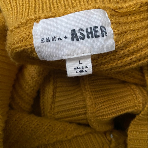 Emma & Asher oversized sweater. Size large - Picture 4 of 4
